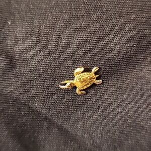 Small gold sea turtle charm